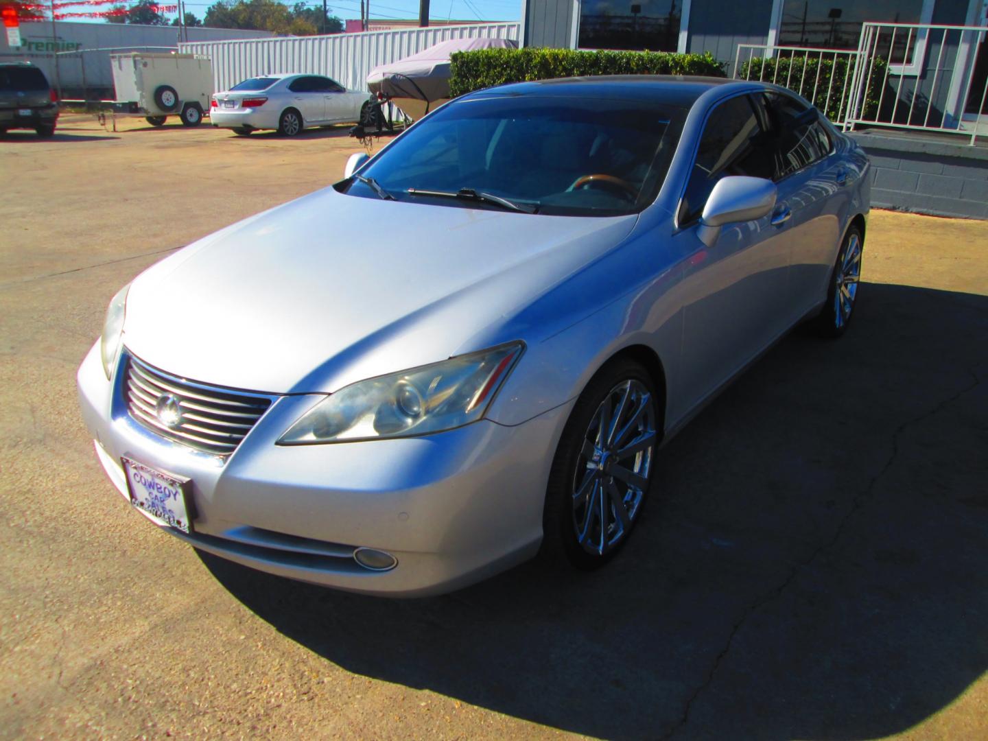 2007 SILVER Lexus ES 350 (JTHBJ46G172) , located at 1815 NE 28th St., Fort Worth, TX, 76106, (817) 625-6251, 32.795582, -97.333069 - Photo#0